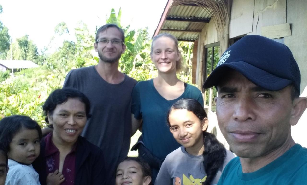 Karleta Homestay Ruteng Eksteriør bilde