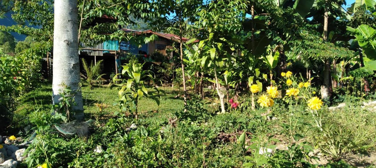 Karleta Homestay Ruteng Eksteriør bilde