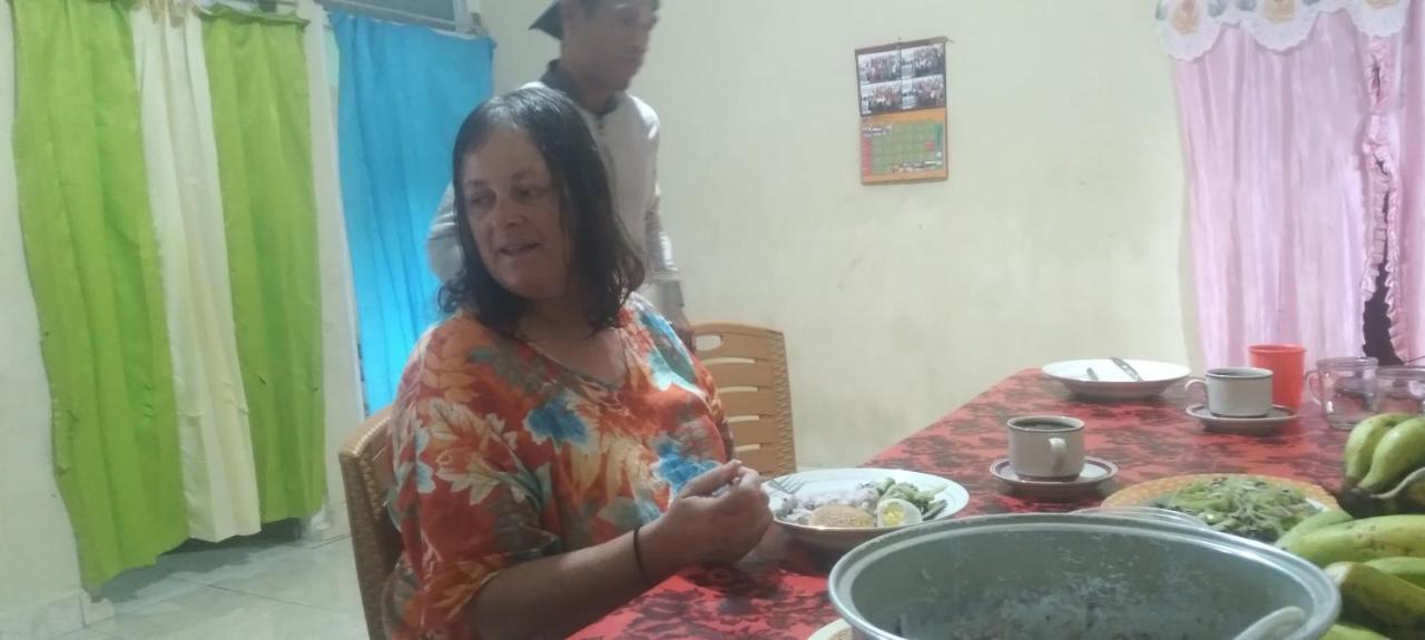 Karleta Homestay Ruteng Eksteriør bilde