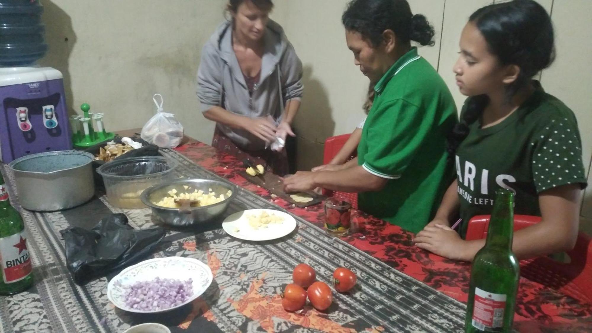 Karleta Homestay Ruteng Eksteriør bilde